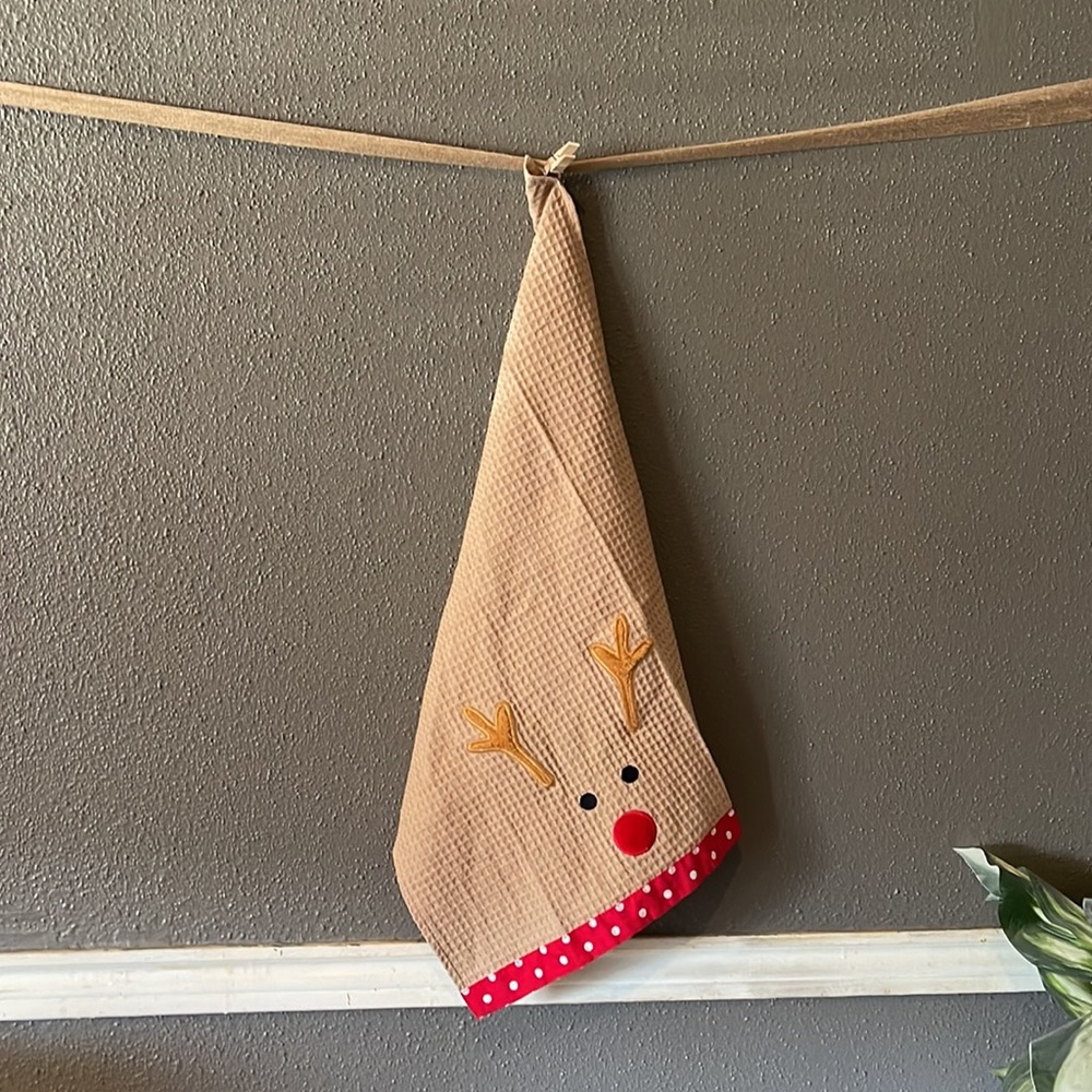 C&F Kitchen Rudolph Waffle Weave Kitchen Towel - Picture 9 of 11